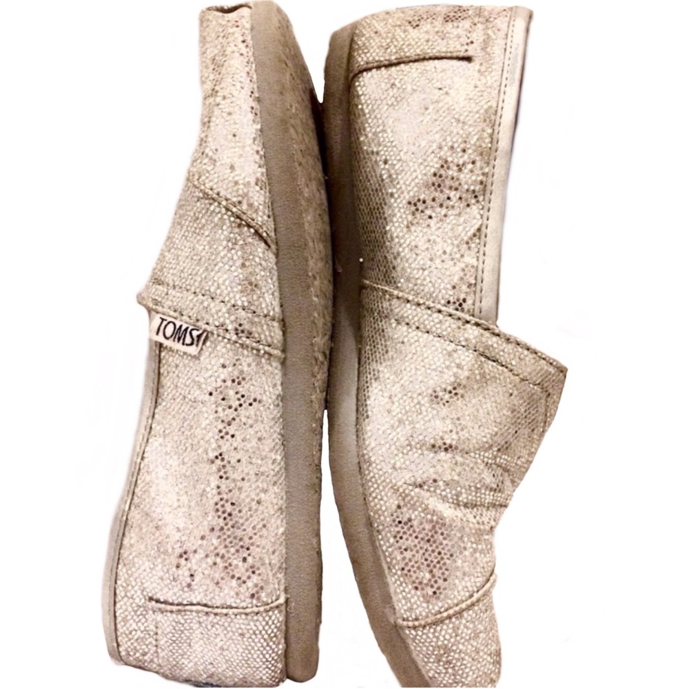 Toms Silver Sparkle shoes. Comfy @ cute all season